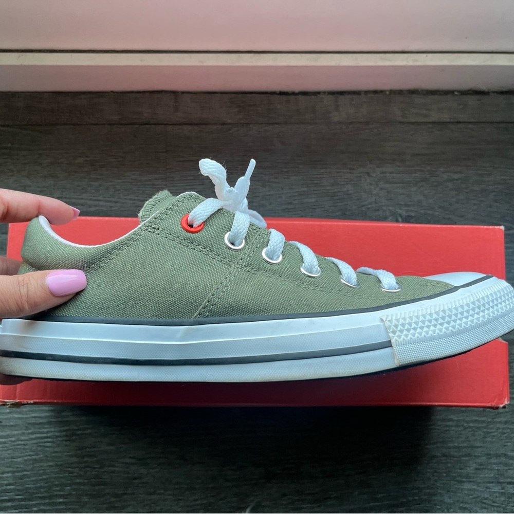 Converse Madison